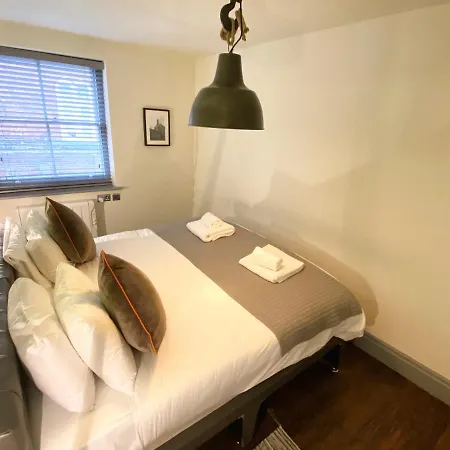 Loft At The Coach House * Leeds (West Yorkshire)