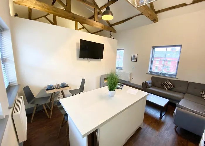 Loft At The Coach House *