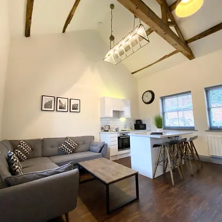 Апартаменты Loft At The Coach House *